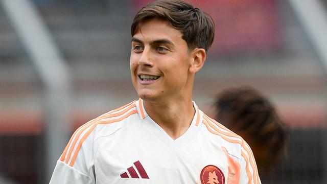 Transfer döneminin parlak ismi Dybala, Roma ile yeni sözleşmeye imza attı