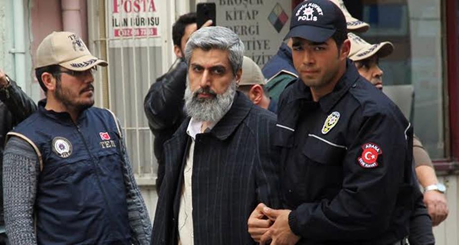 Alparslan Kuytul'un Evi Üzerine Polis Operasyonu Düzenlendi
