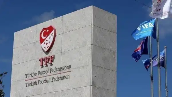Profesyonel Futbol Disiplin Kurulu Süper Lig'den 6 Takıma Para Cezası ve Bireysel Cezalar Açıklandı