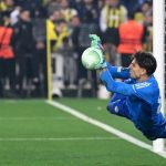 Fenerbahçe'ye karşı 3 penaltıyı kurtaran Olympiacos kalecisi Konstantinos Tzolakis'ten maç sonrası “muska” itirafı!
