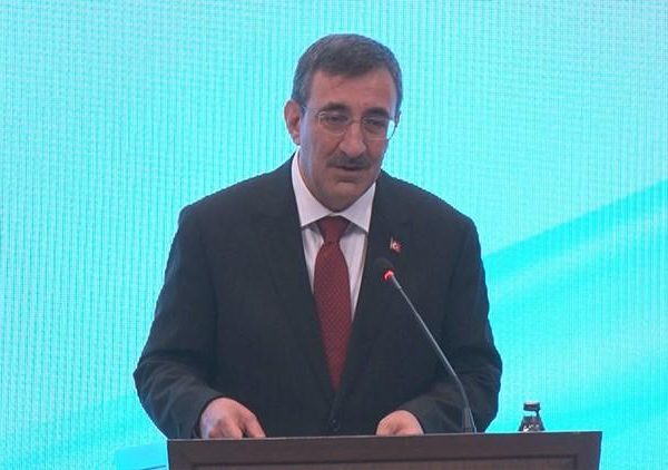 Başkan Yardımcısı Yılmaz'dan Kazak şirketlerine davet