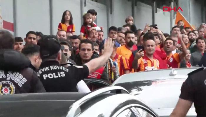 F.Bahçe taraftarı formasını giydi ve Galatasaray tesislerinin önüne çıktı!  F.Bahçe