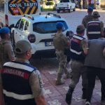 Mardin'de gasp zanlısı 2 şüpheli tutuklandı