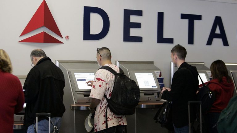 Delta Air Lines CEO'su küresel teknoloji kesintisinin maliyetini açıkladı: 461 milyon Euro
