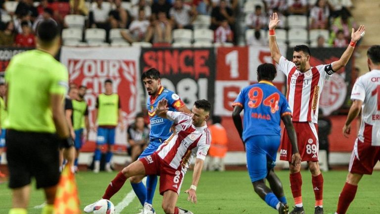 Antalyaspor ve Göztepe golsüz başladı