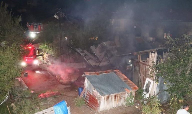 Havza’da yangın: İki ev hasar gördü – Son Dakika Türkiye Haberleri