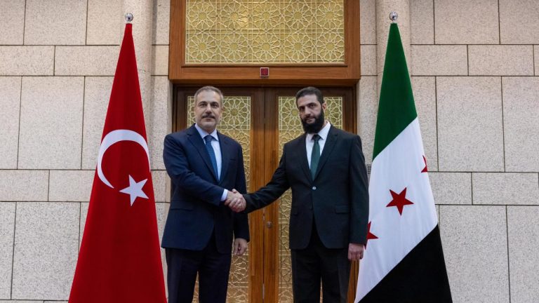 “Suriye ziyareti umut döneminin ilk adımı olacak”