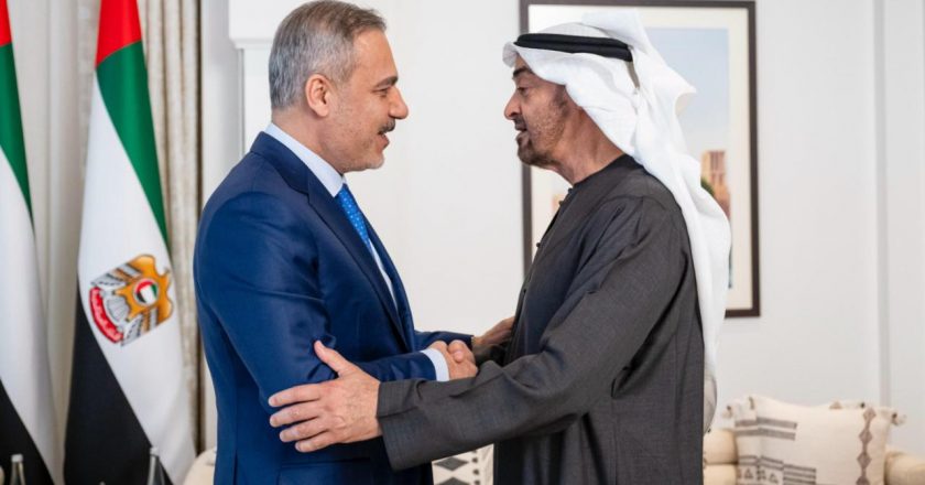 Bakan Fidan, Birleşik Arap Emirlikleri Bin Zayid Başkanı ile bir araya geldi
