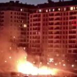 Beylikdüzü’nde site önündeki otluk alanda yangın çıktı