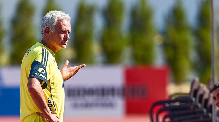 Fenerbahçe UEFA personeli verdi, sürprizler var