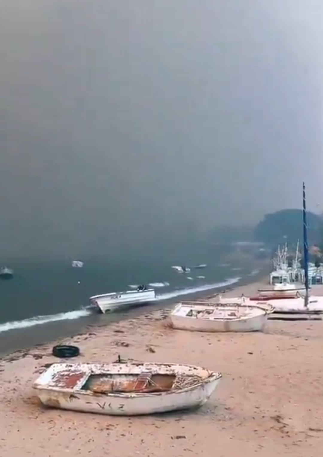 Son Dakika | Çanakkale'de orman yangını! Alevler evlere ulaştı, araba ile atladı ... tahliye başladı 4