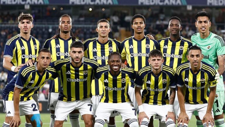 Son Dakika Spor Haberi |Fenerbahçe, UEFA ya kadroyu verdi! Sürprizler var