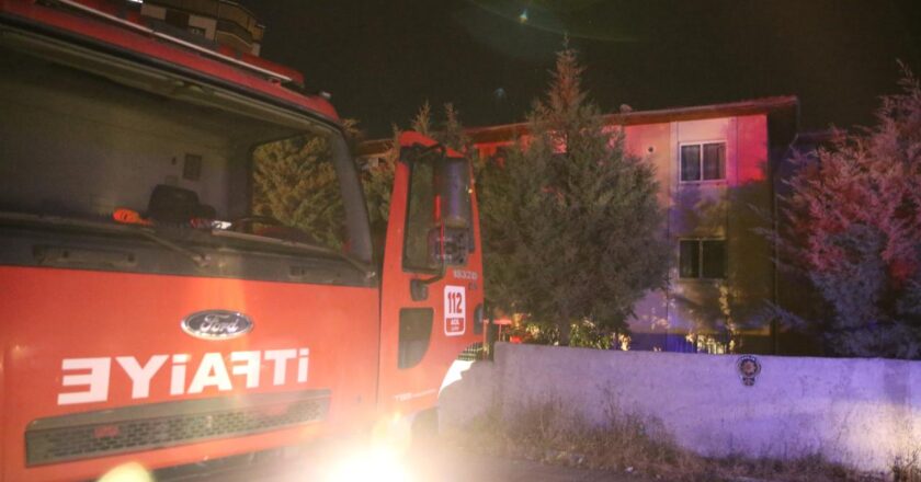 Şanlıurfa’da apartmanda çıkan yangın söndürüldü