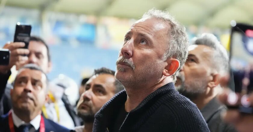 Sergen Yalçın taraftarla olan konuşmasını anlattı: ‘Mutlu değiller ve haklılar’ – Son Dakika Spor Haberleri