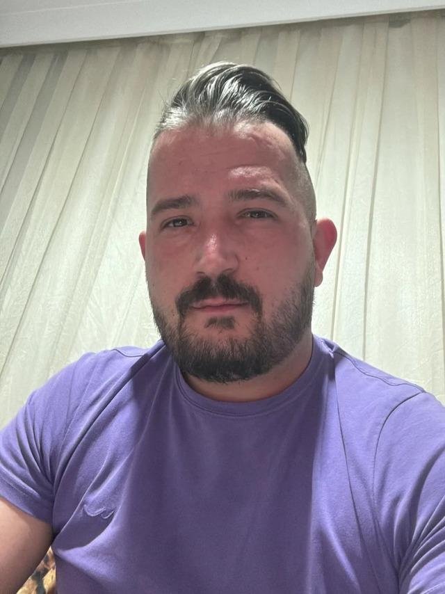 Balıkesir'de otomobil kamyona arkadan çarptı; 1 ölü 2