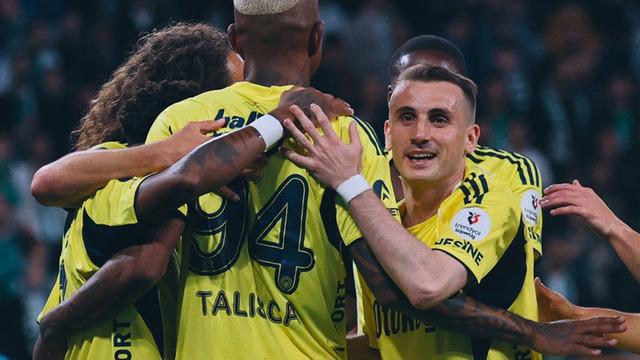 Fenerbahçe’den Galatasaray’ın şampiyonluğuna zehir zemberek tepki!